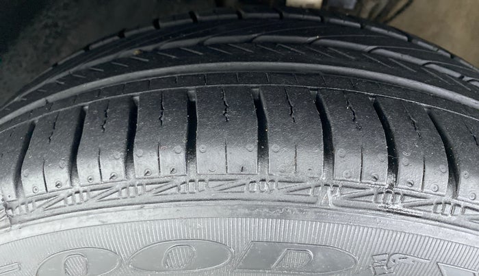 2020 Skoda Rapid 1.0 AMBITION TSI MT, Petrol, Manual, 12,245 km, Left Front Tyre Tread