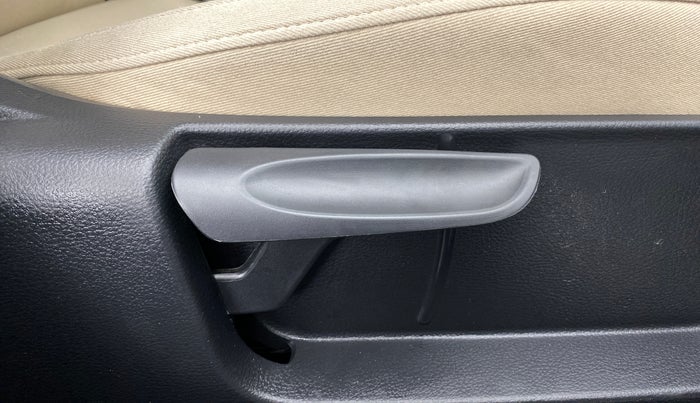 2020 Skoda Rapid 1.0 AMBITION TSI MT, Petrol, Manual, 12,245 km, Driver Side Adjustment Panel