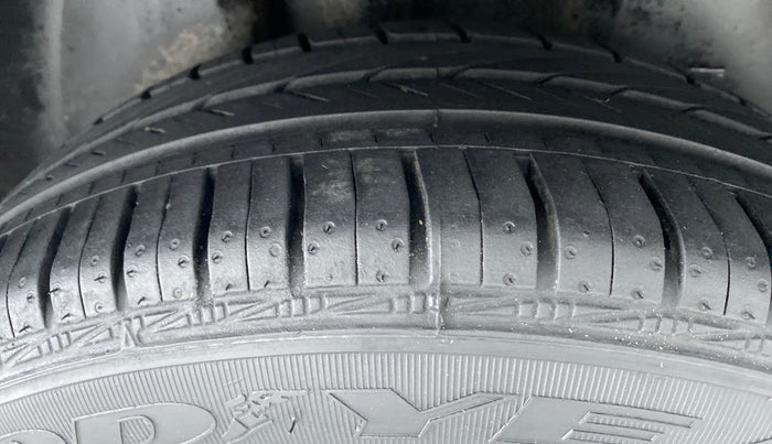 2020 Skoda Rapid 1.0 AMBITION TSI MT, Petrol, Manual, 12,245 km, Right Rear Tyre Tread