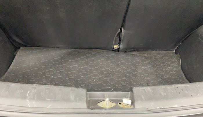 2017 Maruti Swift VXI O, Petrol, Manual, 78,759 km, Boot Inside