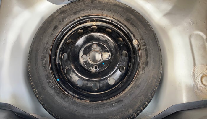 2015 Maruti Swift VXI, Petrol, Manual, 46,181 km, Spare Tyre