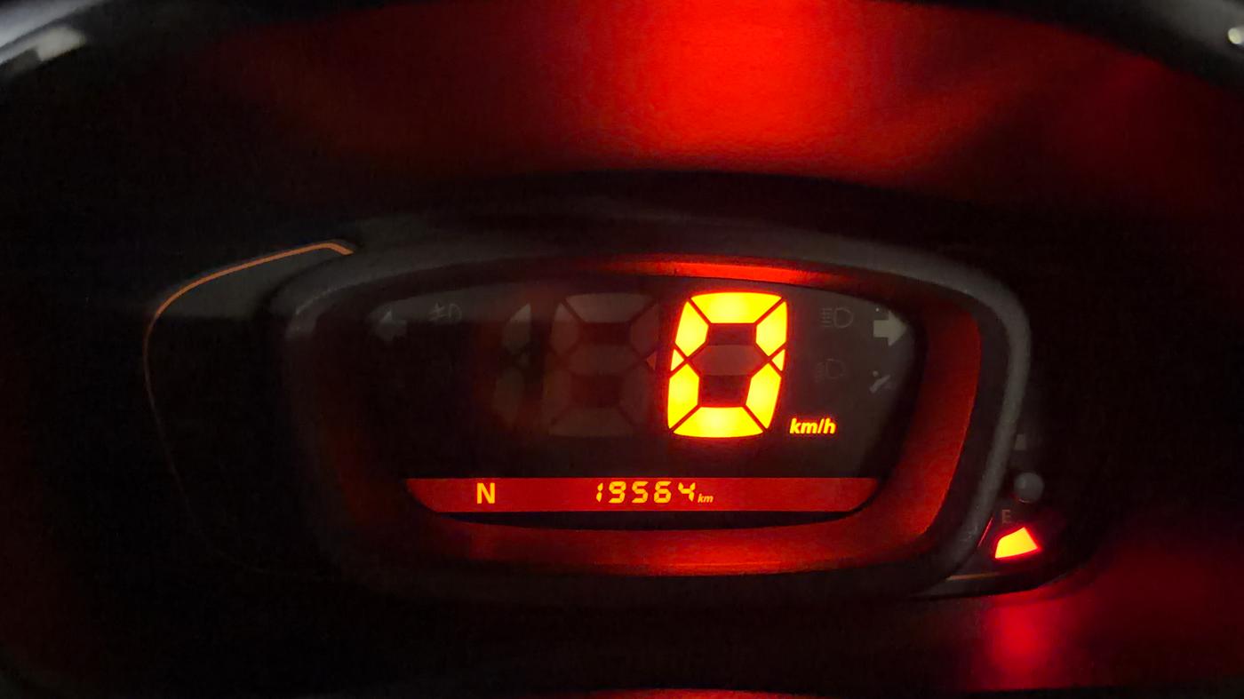2019 Renault Kwid RXT 1.0 AMT (O), Petrol, Automatic, 19,555 km, Odometer Image