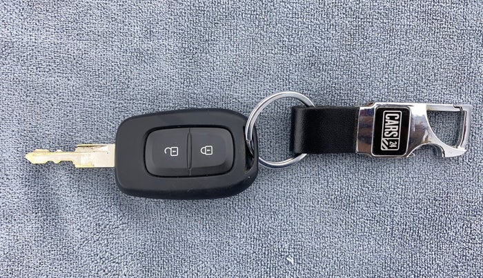 2021 Renault Kwid 1.0 RXT Opt, Petrol, Manual, 6,883 km, Key Close Up