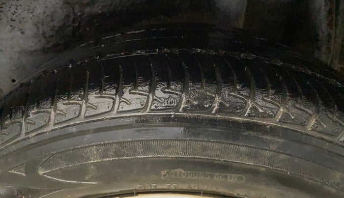 2016 Maruti Celerio VXI, Petrol, Manual, 85,797 km, Left Rear Tyre Tread