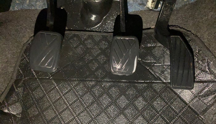 2016 Maruti Celerio VXI, Petrol, Manual, 85,797 km, Pedals