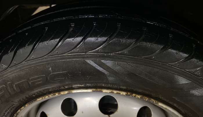 2017 Hyundai Eon ERA +, Petrol, Manual, 68,946 km, Right Rear Tyre Tread