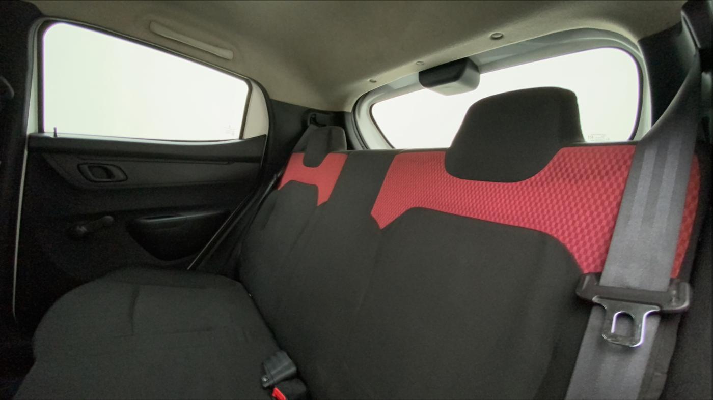 2019 Renault Kwid RXL, Petrol, Manual, 30,272 km, Right Side Rear Door Cabin