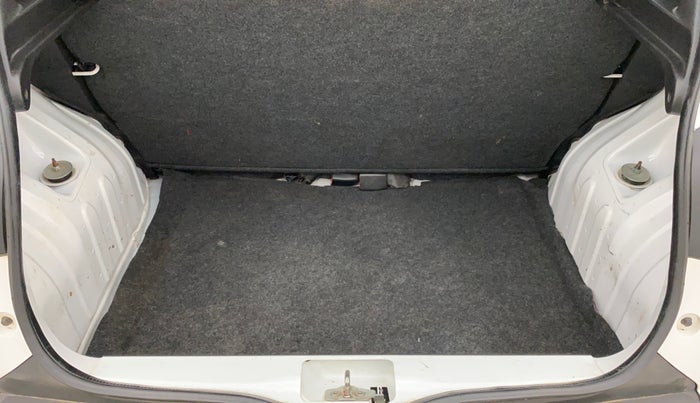2019 Renault Kwid RXL, Petrol, Manual, 30,272 km, Boot Inside
