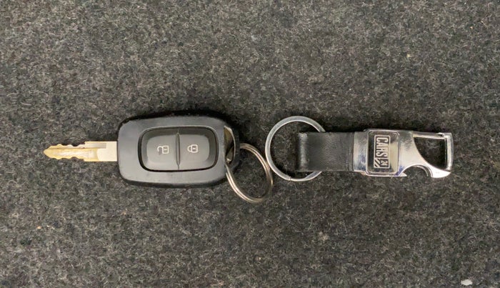 2019 Renault Kwid RXL, Petrol, Manual, 30,272 km, Key Close Up