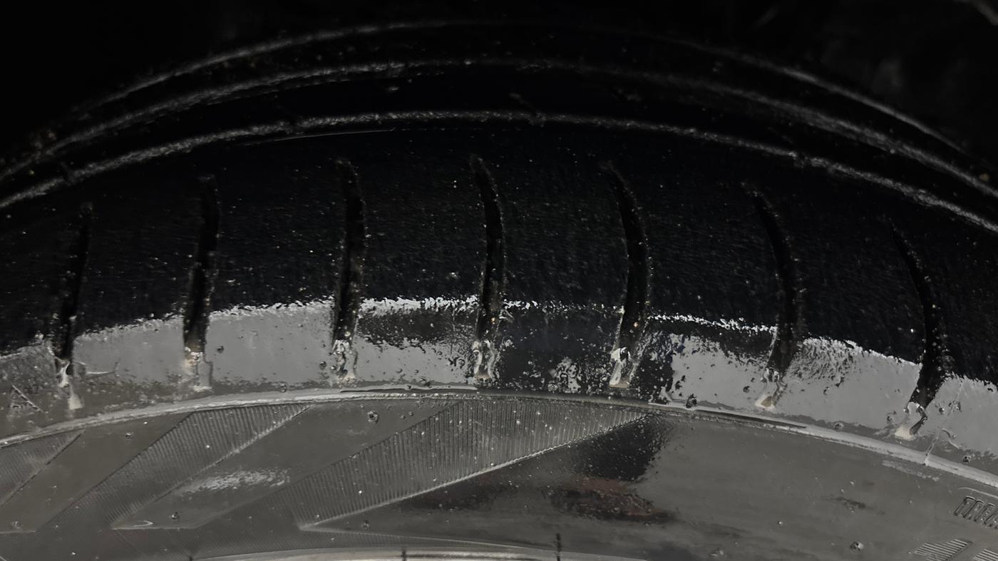2018 Tata Tiago XZA PETROL, Petrol, Automatic, 67,280 km, Right Front Tyre Tread