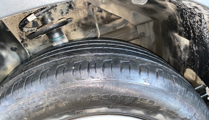 2023 Maruti BREZZA VXI S-CNG, CNG, Manual, 83,344 km, Right Front Tyre Tread