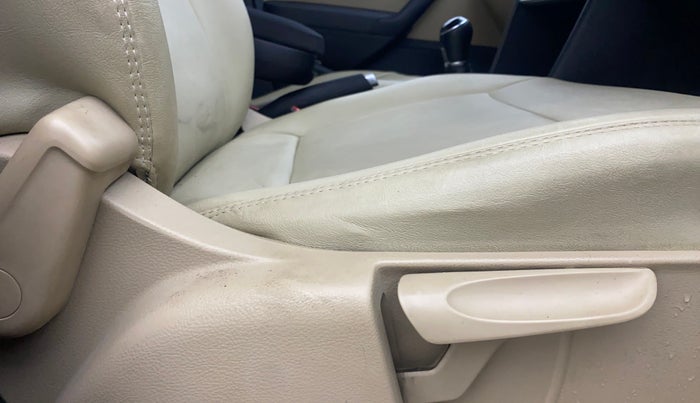 2016 Volkswagen Ameo HIGHLINE1.2L, Petrol, Manual, 67,291 km, Driver Side Adjustment Panel