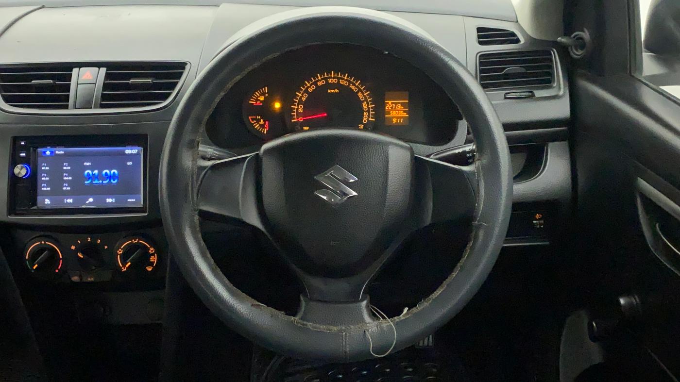 2011 Maruti Swift LXI, Petrol, Manual, 58,036 km, Steering Wheel Close Up