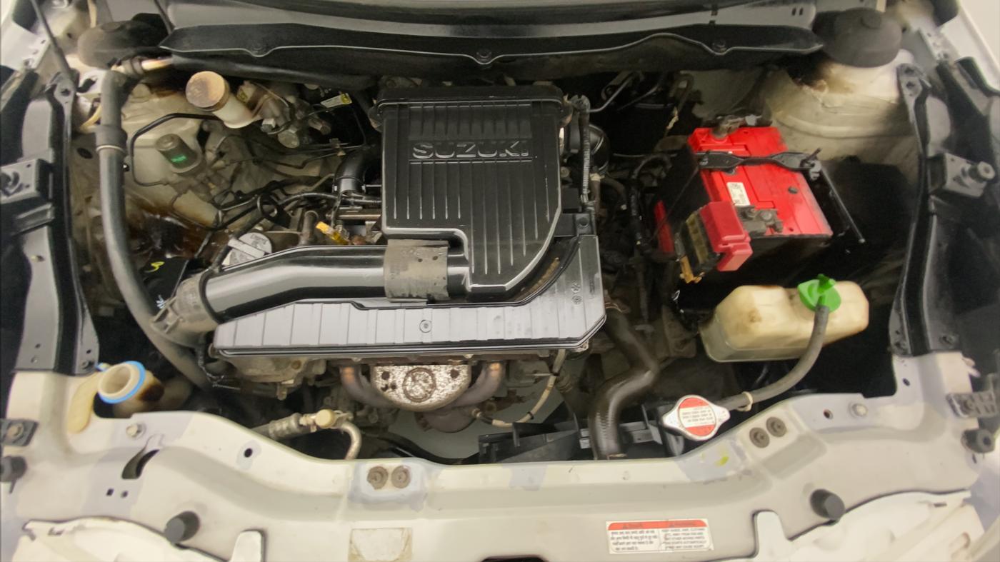 2011 Maruti Swift LXI, Petrol, Manual, 58,036 km, Open Bonet