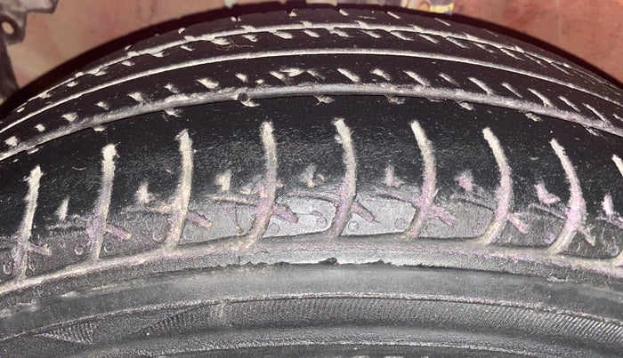 2018 Maruti Celerio VXI AMT, Petrol, Automatic, 39,143 km, Left Front Tyre Tread