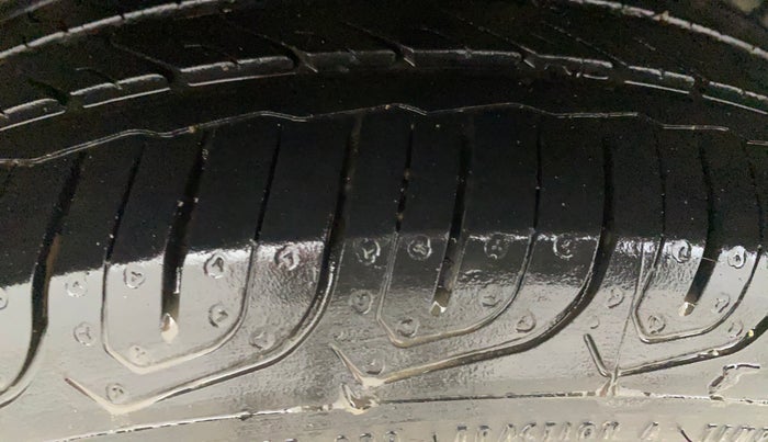2017 Tata Tiago XZ PETROL, Petrol, Manual, 67,336 km, Right Rear Tyre Tread