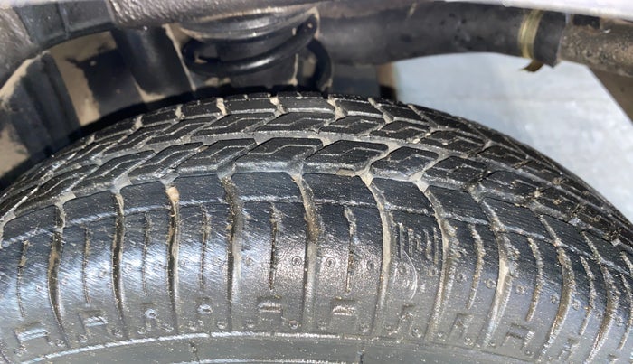 2013 Maruti Alto 800 LXI, Petrol, Manual, 31,635 km, Left Rear Tyre Tread