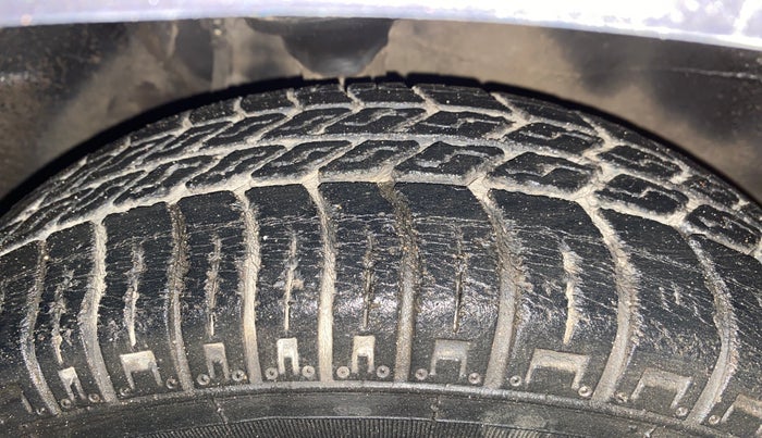 2013 Maruti Alto 800 LXI, Petrol, Manual, 31,635 km, Right Front Tyre Tread