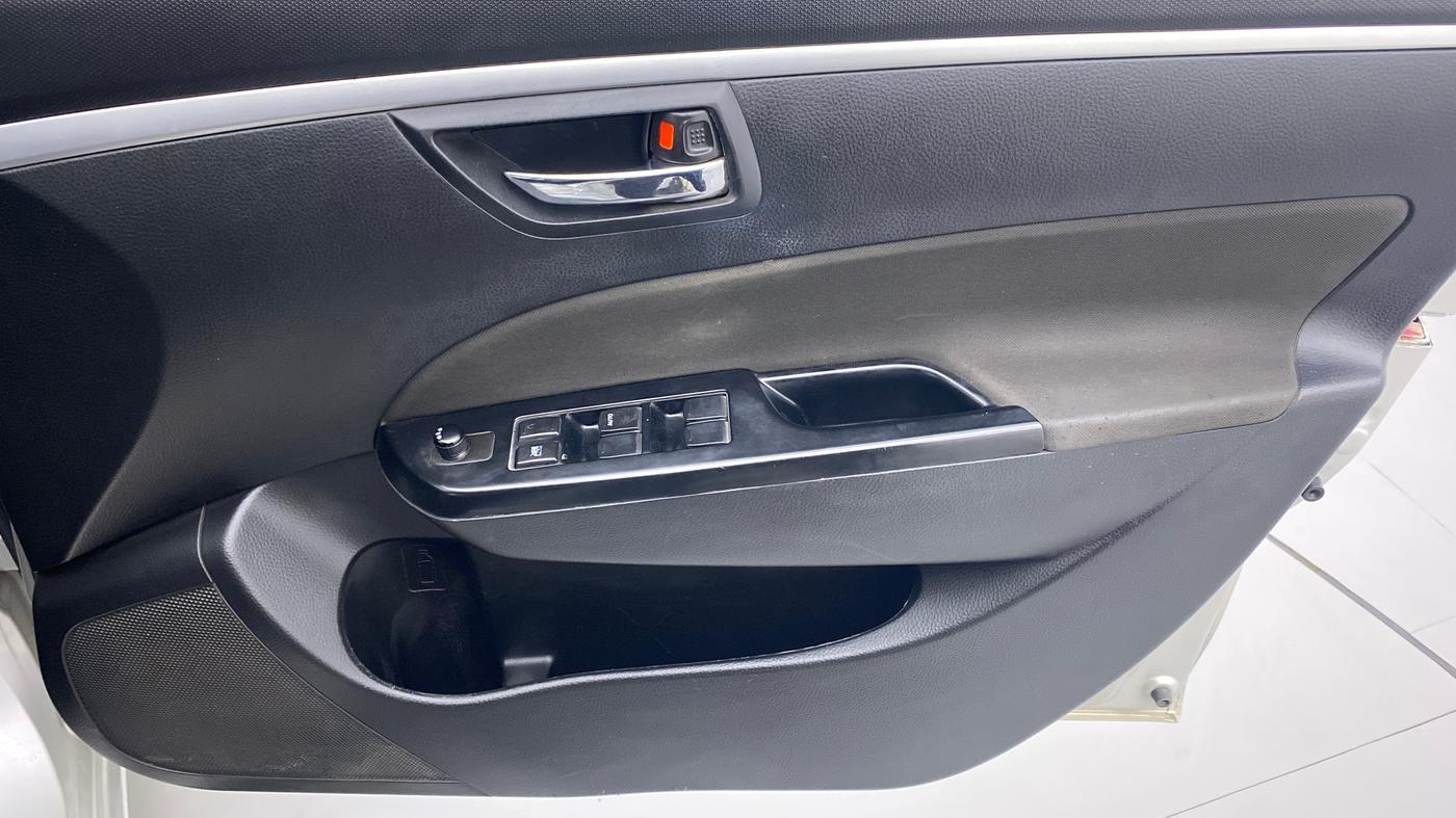 2012 Maruti Swift VXI D, Petrol, Manual, 94,533 km, Driver Side Door Panels Control
