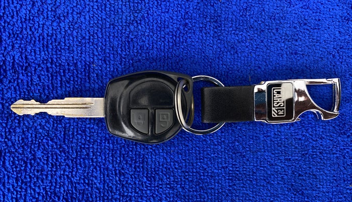 2012 Maruti Swift VXI D, Petrol, Manual, 94,533 km, Key Close Up
