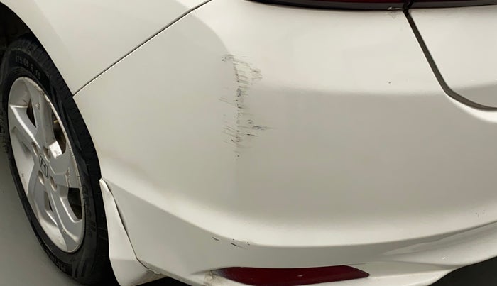 2016 Honda City 1.5L I-VTEC VX, CNG, Manual, 94,658 km, Rear bumper - Minor scratches