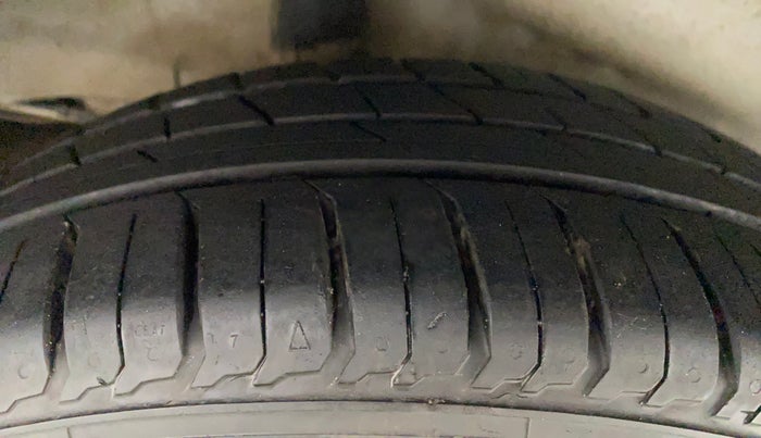 2016 Honda City 1.5L I-VTEC VX, CNG, Manual, 94,658 km, Right Rear Tyre Tread