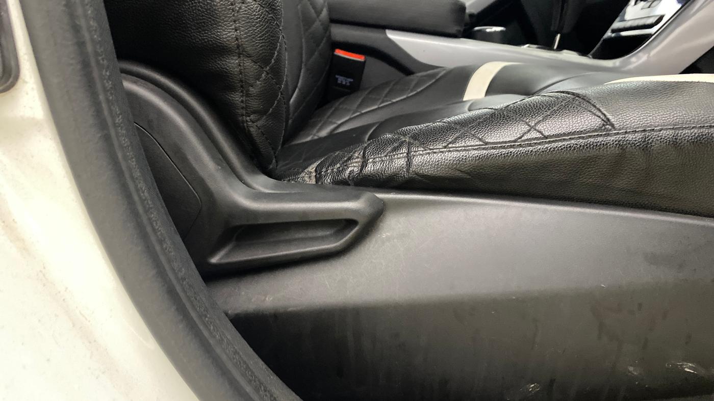 2021 Tata NEXON XMA SUNROOF PETROL, Petrol, Automatic, 79,203 km, Driver Side Adjustment Panel