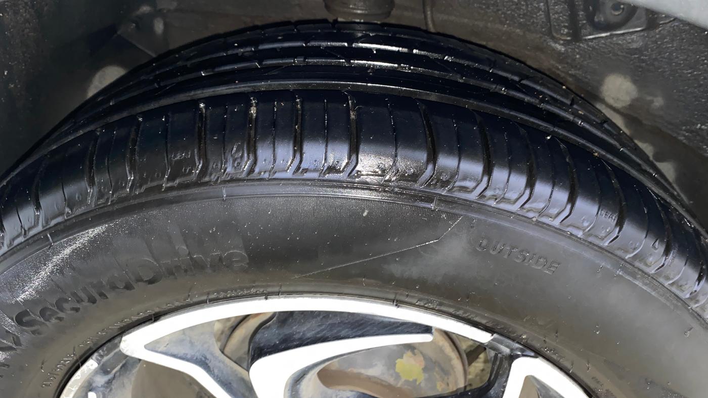 2021 Tata NEXON XMA SUNROOF PETROL, Petrol, Automatic, 79,203 km, Right Rear Tyre Tread