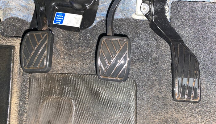 2022 Maruti Vitara Brezza LXI, Petrol, Manual, 60,594 km, Pedals