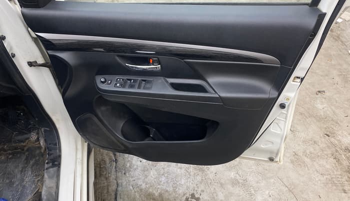 2021 Maruti XL6 ALPHA AT, Petrol, Automatic, 37,701 km, Driver Side Door Panels Control