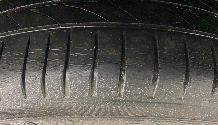 2022 Renault Kiger RXZ AMT, Petrol, Automatic, 48,780 km, Right Front Tyre Tread