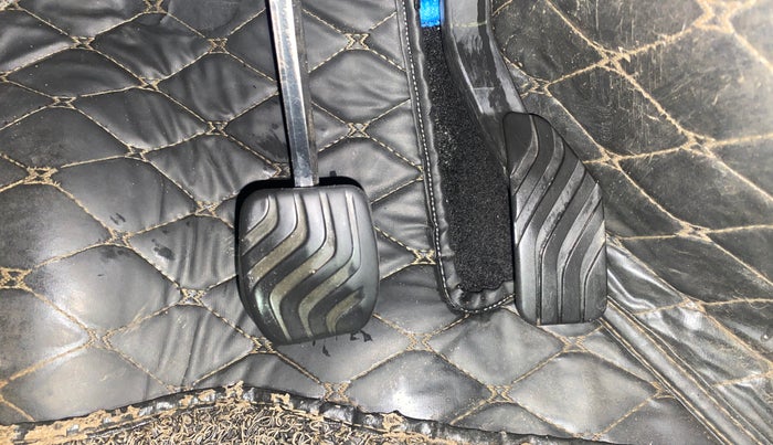 2022 Renault Kiger RXZ AMT, Petrol, Automatic, 48,780 km, Pedals