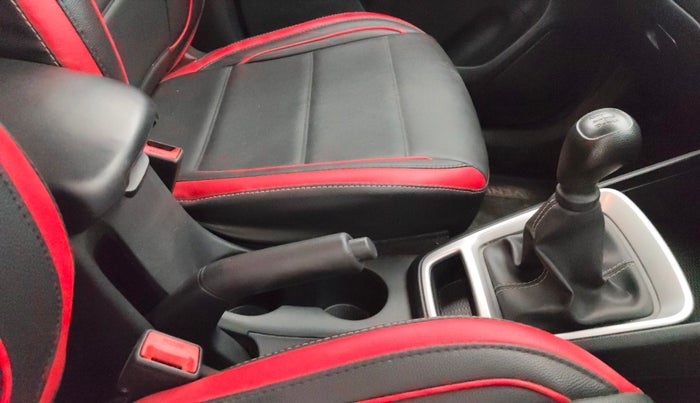 2021 Hyundai VENUE S+ 1.2, Petrol, Manual, 39,267 km, Gear Lever