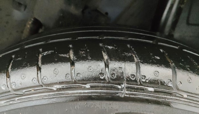 2021 Hyundai VENUE S+ 1.2, Petrol, Manual, 39,267 km, Left Rear Tyre Tread