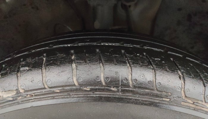 2021 Hyundai VENUE S+ 1.2, Petrol, Manual, 39,267 km, Right Front Tyre Tread