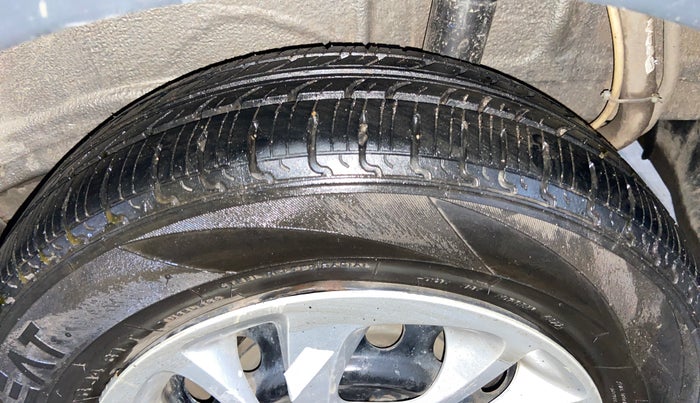 2022 Maruti Celerio ZXI, CNG, Manual, 94,367 km, Left Rear Tyre Tread