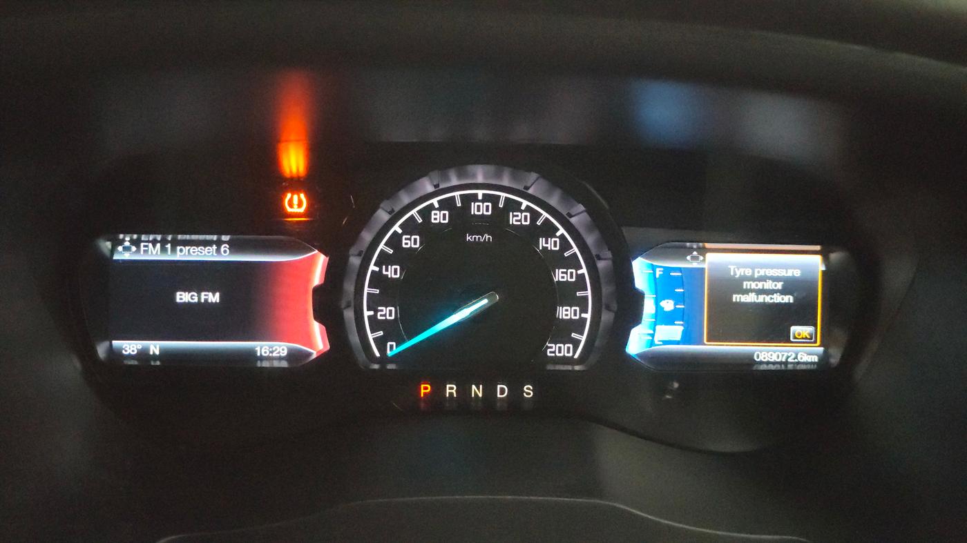 2016 Ford Endeavour TITANIUM 3.2 4X4 AT, Diesel, Automatic, 89,045 km, Odometer Image