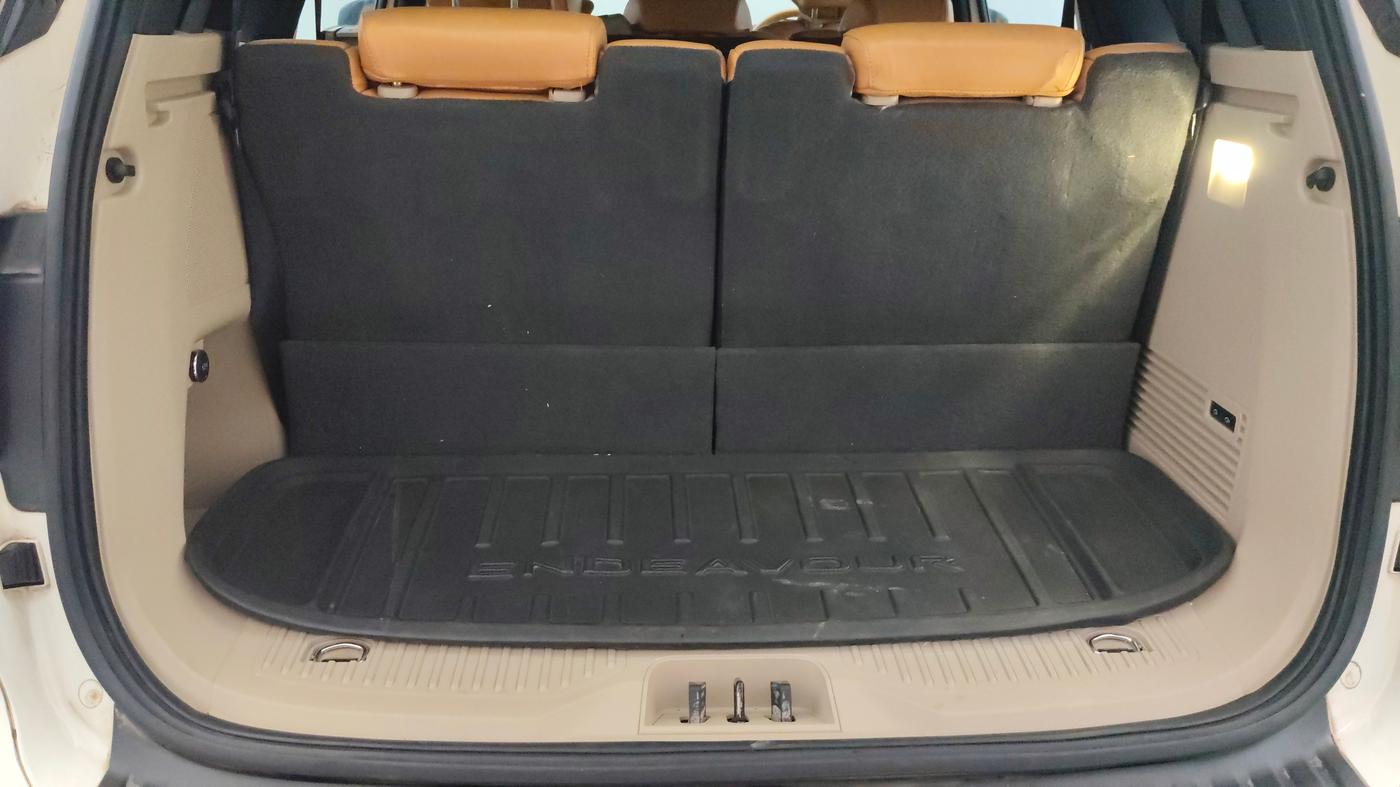 2016 Ford Endeavour TITANIUM 3.2 4X4 AT, Diesel, Automatic, 89,045 km, Boot Inside