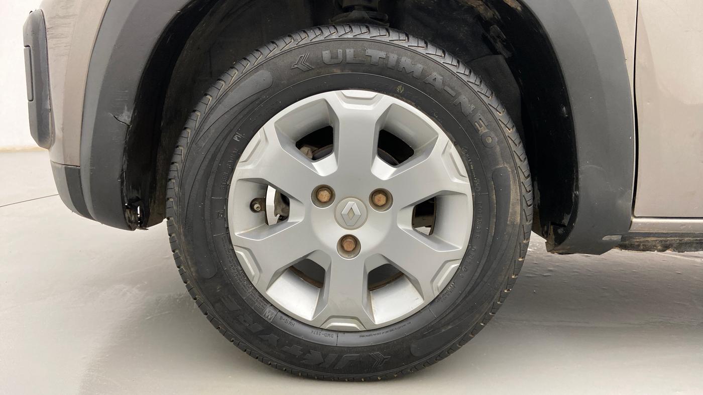 2019 Renault Kwid CLIMBER 1.0, Petrol, Manual, 43,183 km, Left Front Wheel