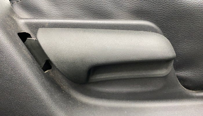 2014 Maruti Swift VXI, Petrol, Manual, 22,796 km, Driver Side Adjustment Panel