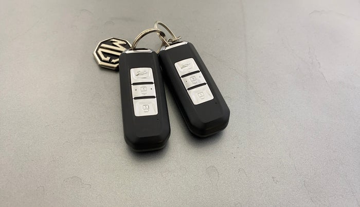 2020 MG HECTOR SHARP 1.5 DCT PETROL, Petrol, Automatic, 39,527 km, Key Close Up