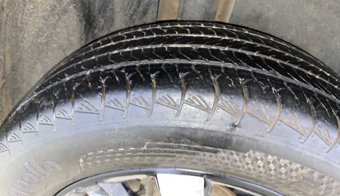 2020 MG HECTOR SHARP 1.5 DCT PETROL, Petrol, Automatic, 39,527 km, Right Rear Tyre Tread