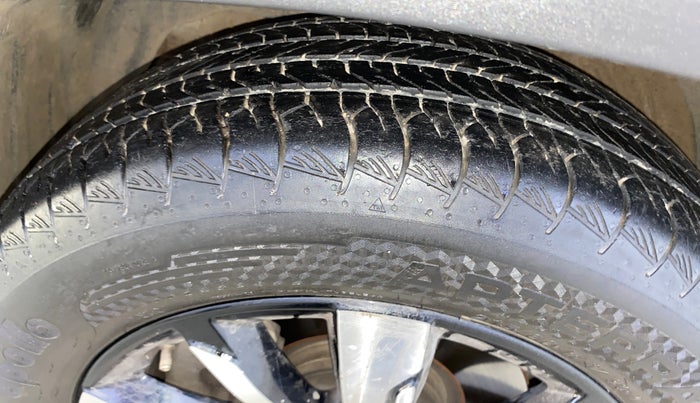 2020 MG HECTOR SHARP 1.5 DCT PETROL, Petrol, Automatic, 39,527 km, Left Front Tyre Tread