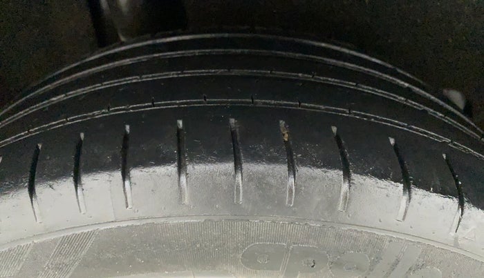 2019 Maruti Baleno ZETA PETROL 1.2, Petrol, Manual, 74,030 km, Right Rear Tyre Tread