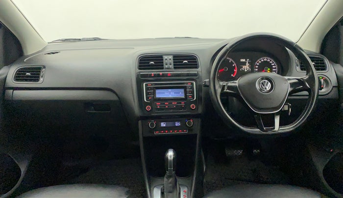 2016 Volkswagen Vento COMFORTLINE 1.2 TSI AT, Petrol, Automatic, 67,370 km, Dashboard