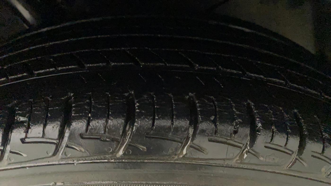 2016 Maruti Baleno DELTA PETROL 1.2, Petrol, Manual, 59,679 km, Left Rear Tyre Tread