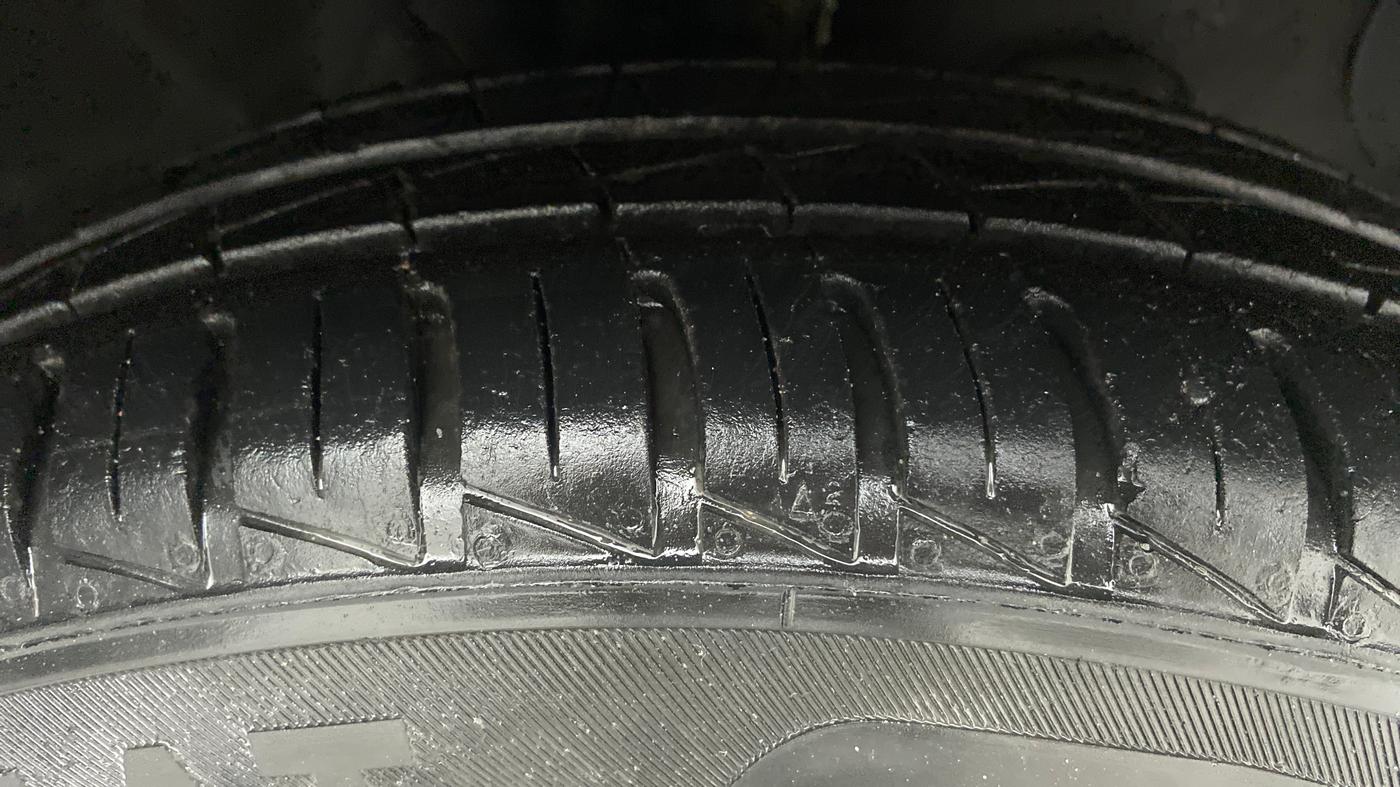 2021 Hyundai NEW SANTRO SPORTZ EXECUTIVE CNG, CNG, Manual, 21,462 km, Right Front Tyre Tread