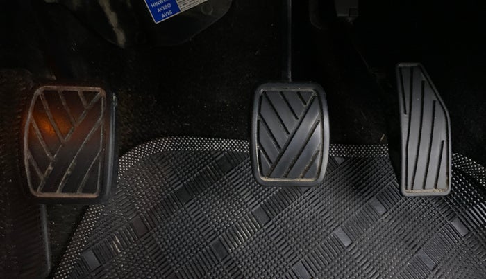 2019 Maruti Baleno ALPHA 1.2 K12, Petrol, Manual, 27,955 km, Pedals