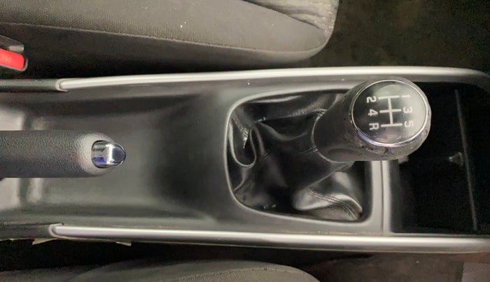 2016 Maruti Baleno ALPHA PETROL 1.2, Petrol, Manual, 68,054 km, Gear Lever
