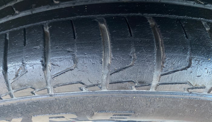 2019 KIA SELTOS GTX PLUS 1.4 PETROL, Petrol, Manual, 82,336 km, Left Front Tyre Tread